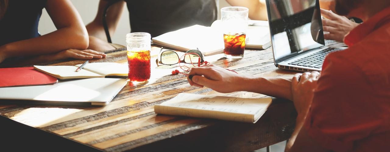meeting, brainstorming, business-594091.jpg